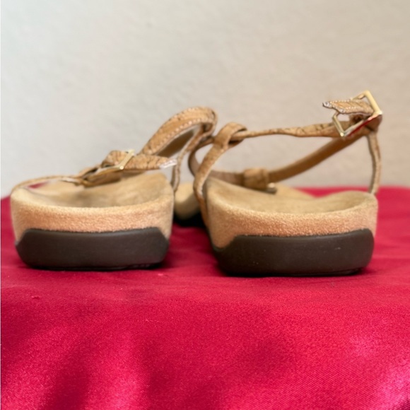 Vionic Nala Natural Cork & Gold Studded T-Strap Comfort Orthotic Sandals 9 - Picture 7 of 7